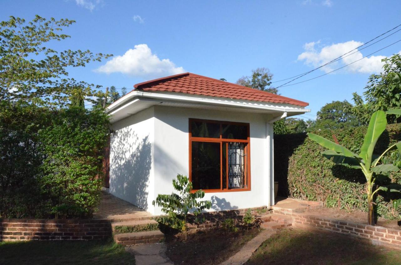 Barazani Garden Villa Moshi Exterior photo